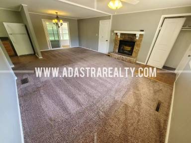 Main picture of 6011 N Forest Ave