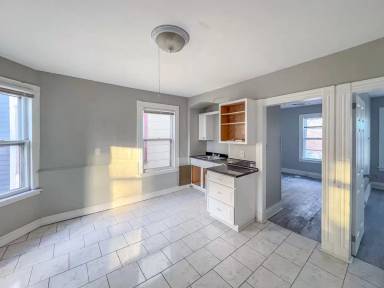 Main picture of 485 East St