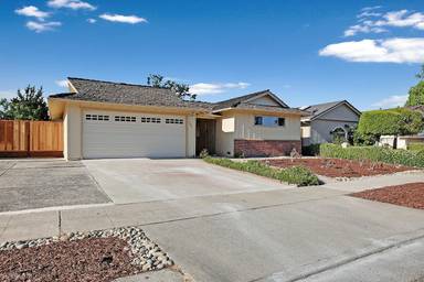 Main picture of 2487 Aram Ave