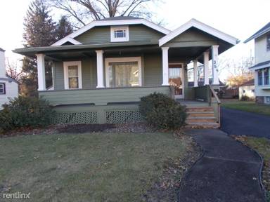 Main picture of 364 Oak Knoll Ave SE