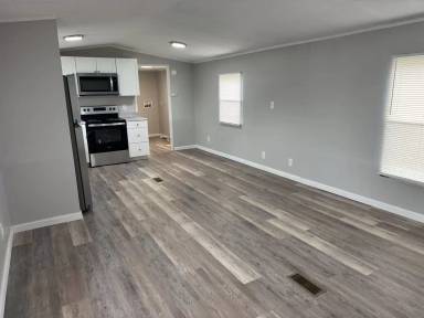 Main picture of 32 Doty Ln