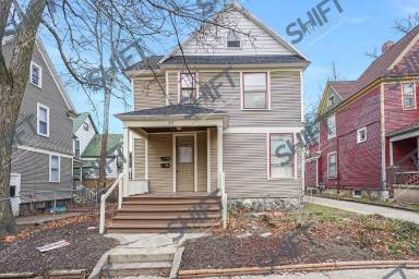 Main picture of 857 Fairmount St SE