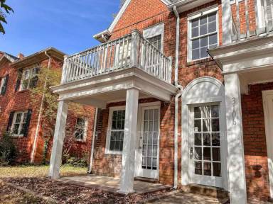 Main picture of 3106 Stuart Ave