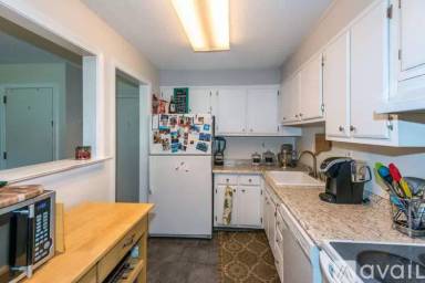 Main picture of 64 Oxbow Dr