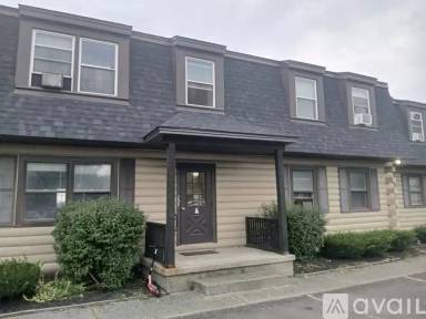 Main picture of 1260 Loudon Rd