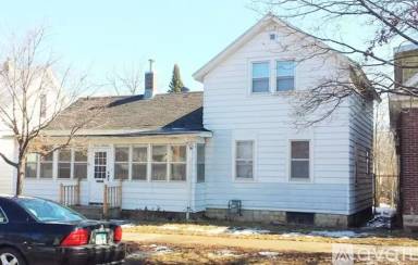 Main picture of 1119 10th St S