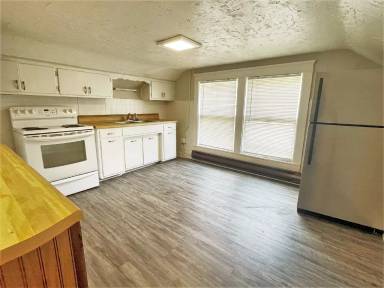 Main picture of 2304 E 5th Ave