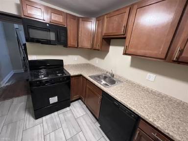 Main picture of 326 N Neville St