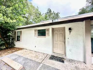 Main picture of 32802 Lake Square Ct