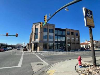 Main picture of 24 W Main St