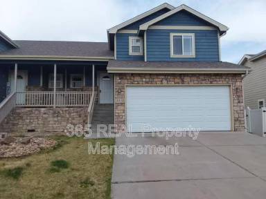 Main picture of 3212 Barbera St