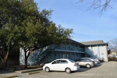 Main picture of 1229 N Lbj Dr