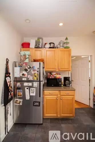 Main picture of 244 Market St