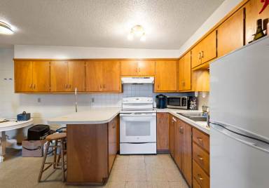 Main picture of 595 S Fisher Ave