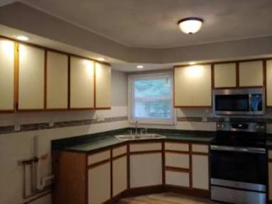 Main picture of 158 Lowell Rd