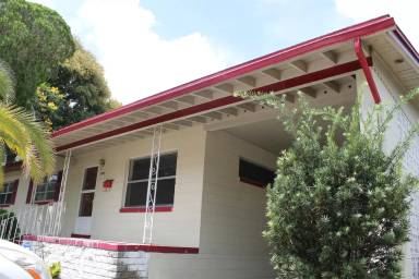 Main picture of 3616 Meadowbrook Ave