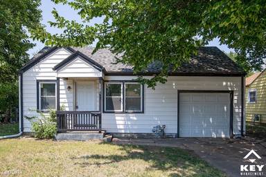 Main picture of 2020 E Murdock St