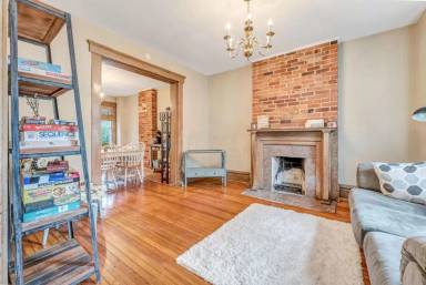 Main picture of 1483 Belmont Ave