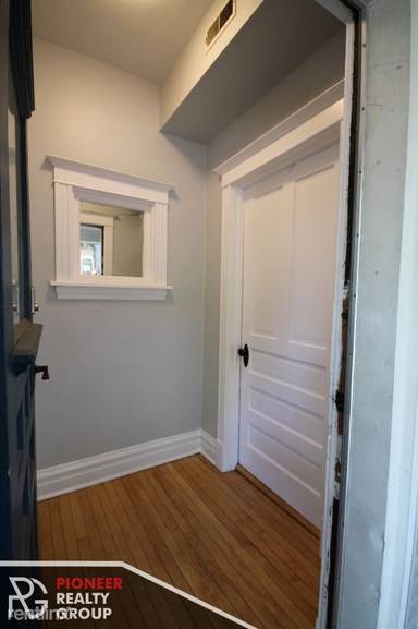 Main picture of 3119 N Paulina St