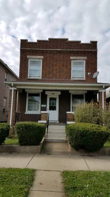 Main picture of 3936 Pulaski St