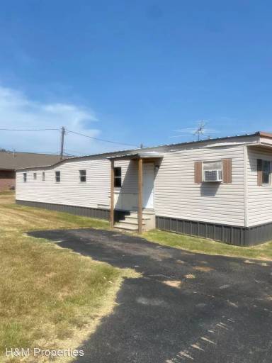 Main picture of 815 W 16th St