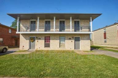Main picture of 6952 Yorktown Dr