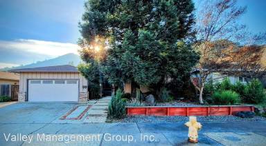 Main picture of 17795 Peak Ave