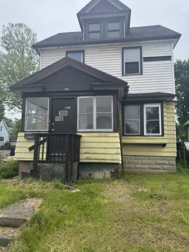 Main picture of 681 Emerson St