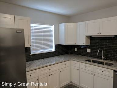 Main picture of 916 Quentin St