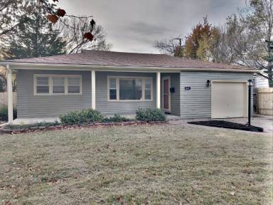 Main picture of 867 Lexington Rd