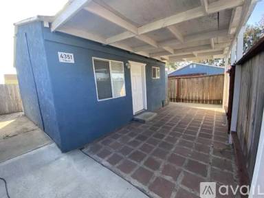 Main picture of 705 Dominion St