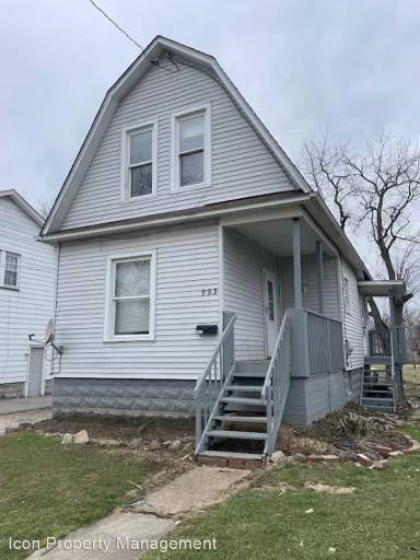 Main picture of 993 Concord Ave