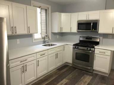 Main picture of 621 Marshall St