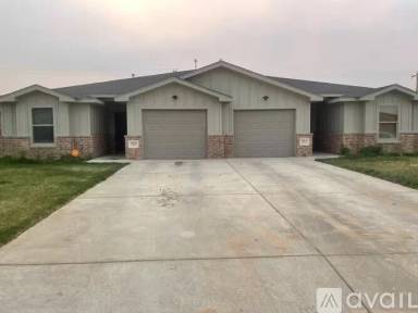 Main picture of 1102 Caprock St