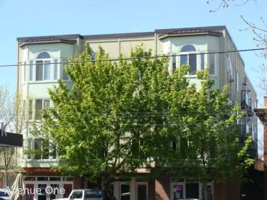 Main picture of 1629 Queen Anne Ave N