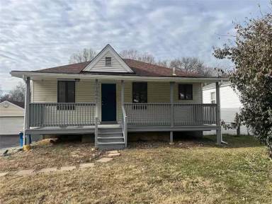 Main picture of 10061 McCartney Ln