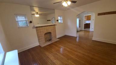 Main picture of 140 Academy Ave