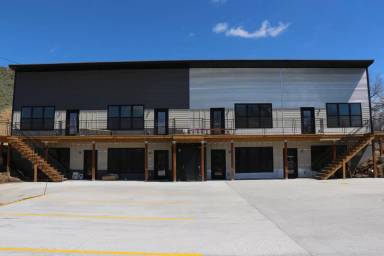 Main picture of 505 N Sheridan Ave