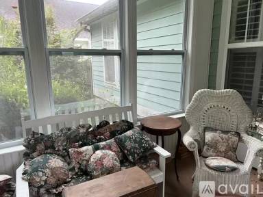 Main picture of 515 Orchard Cir