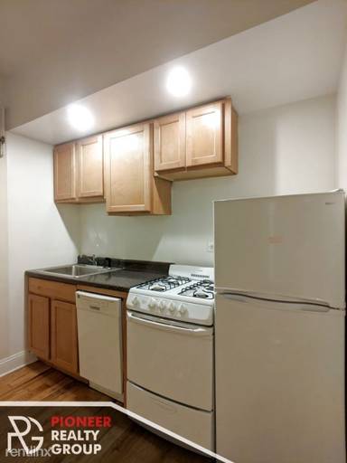 Main picture of 540 W Wellington Ave