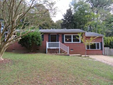 Main picture of 169 Winston Dr