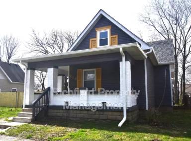 Main picture of 260 N Tacoma Ave
