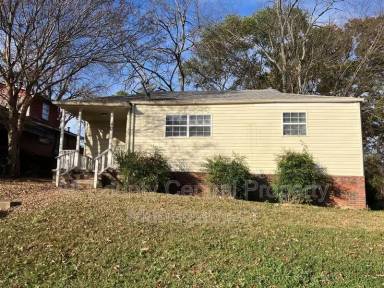 Main picture of 40 20th Ave S