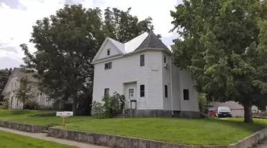 Main picture of 604 E 4th St