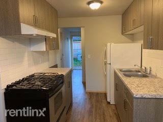 Main picture of 9226 Kenwood Dr SW