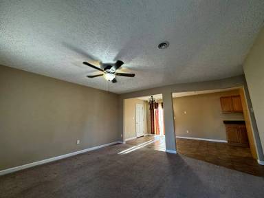 Main picture of 15520 Tate Ln