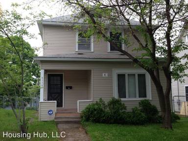 Main picture of 2114 Lyndale Ave N