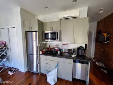 Main picture of 12 Blackwood St
