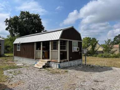 Main picture of 260 Lark Meadow Dr