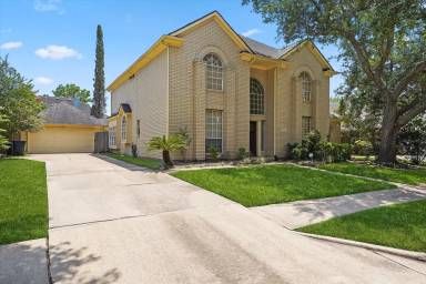Main picture of 14119 Scarborough Fair St